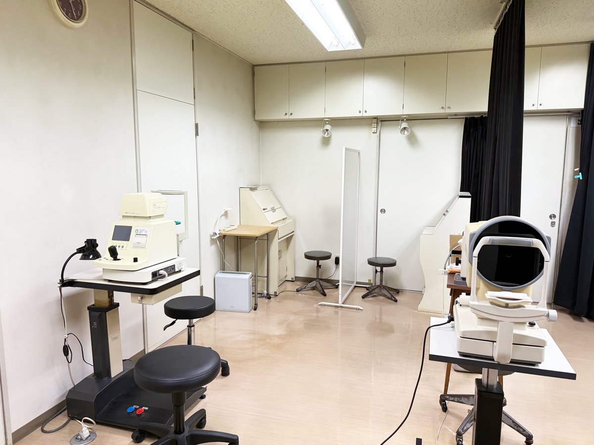 小岩 髙地眼科医院の診察室
